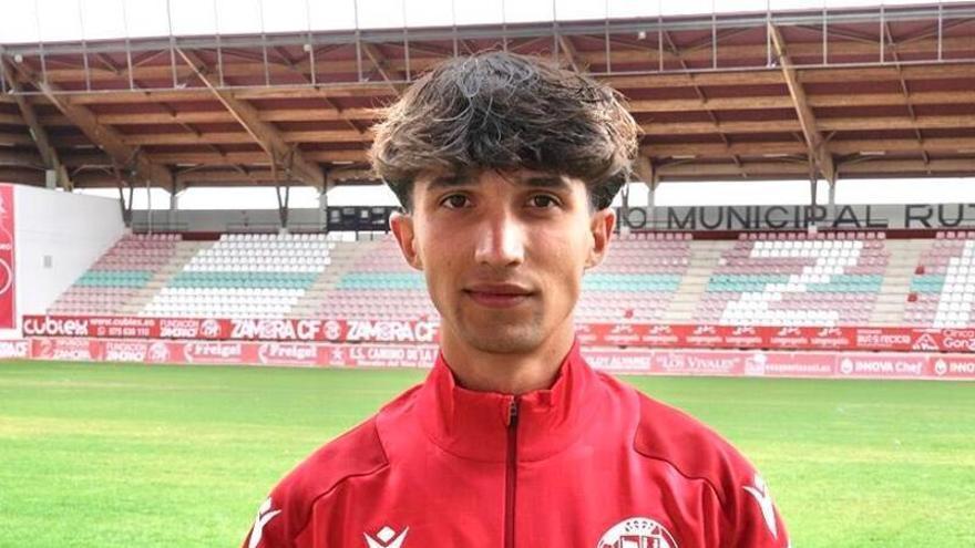 Fabi, jugador del Zamora CF: "Afrontamos el estreno de liga de forma natural"