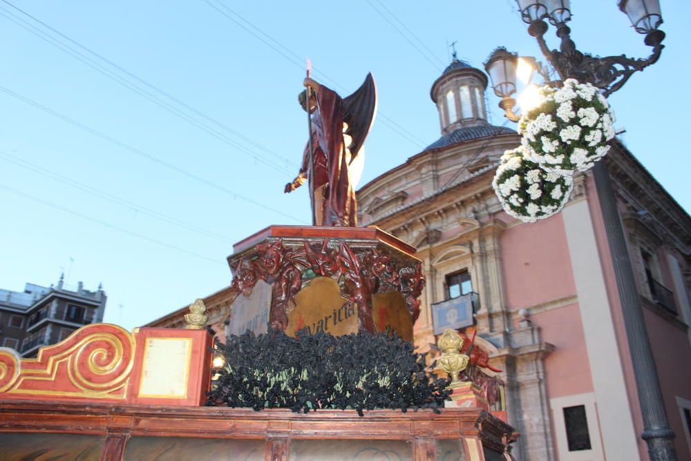 Traslado de las Rocas a la Plaza de la Virgen