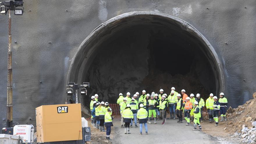 Adjudicadas a Sacyr las obras de la red ferroviaria interior del Puerto Exterior