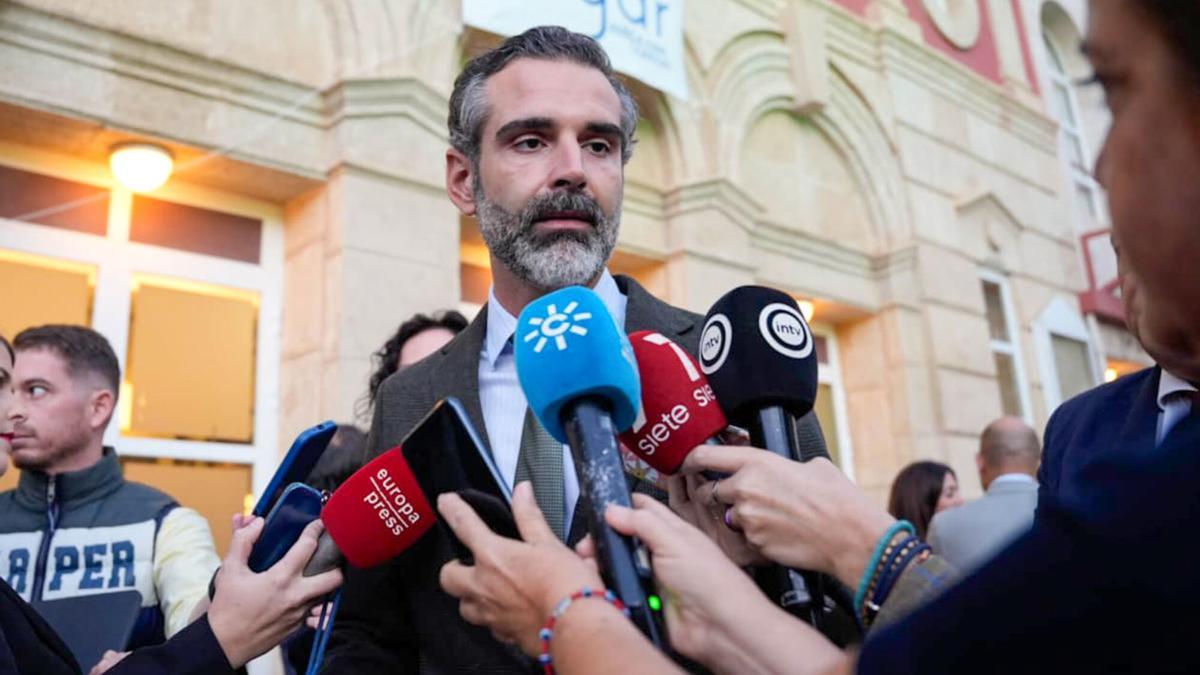 El consejero de Agricultura, Pesca, Agua y Desarrollo Rural de la Junta de Andalucía, Ramón Fernández-Pacheco.