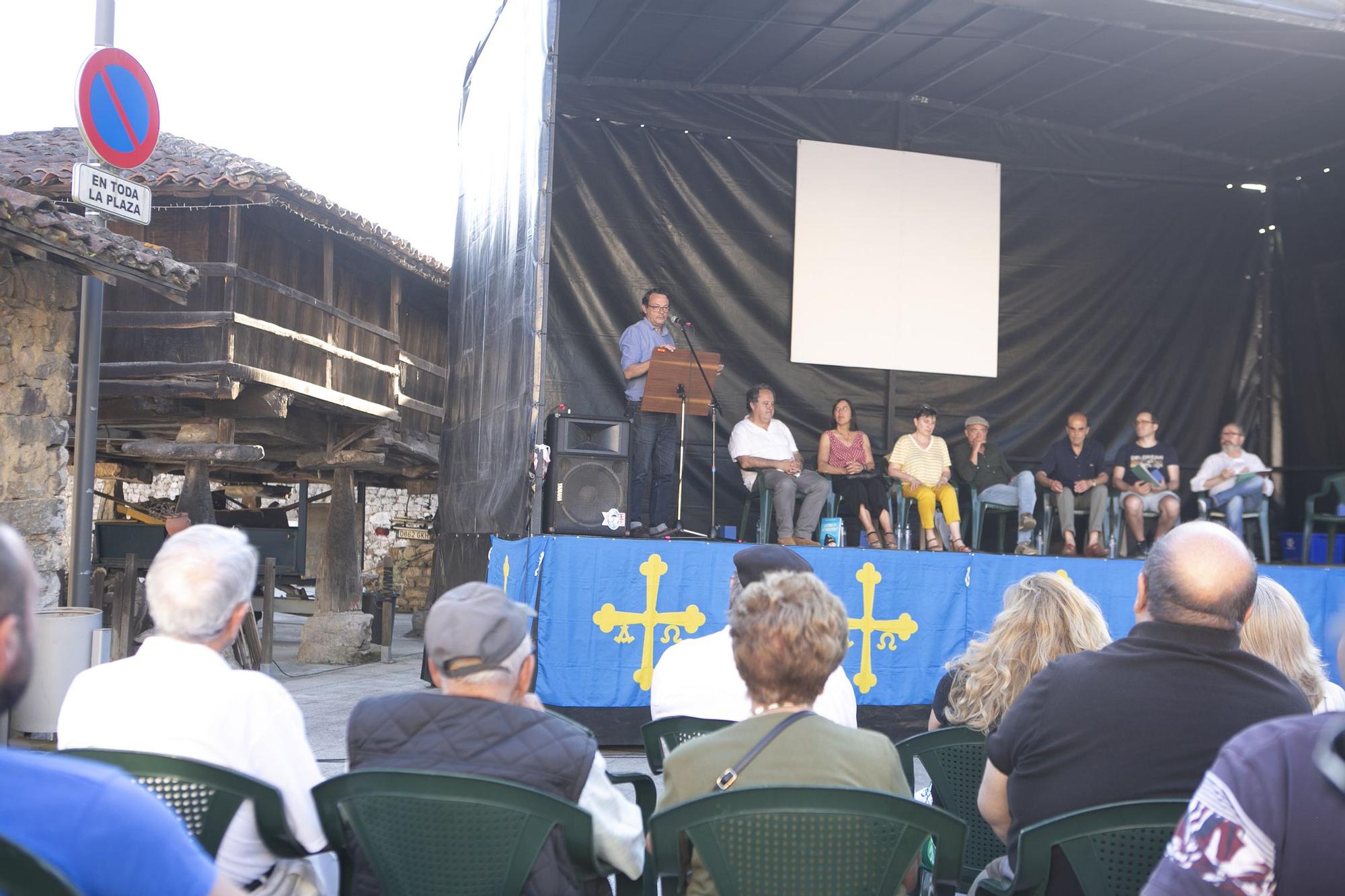 EN IMÁGENES: Maxi Rodríguez, homenajeado en Bueño por su trayectoria