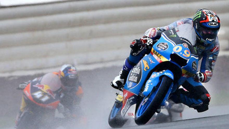 Navarro y Binder en una carrera de Moto3.