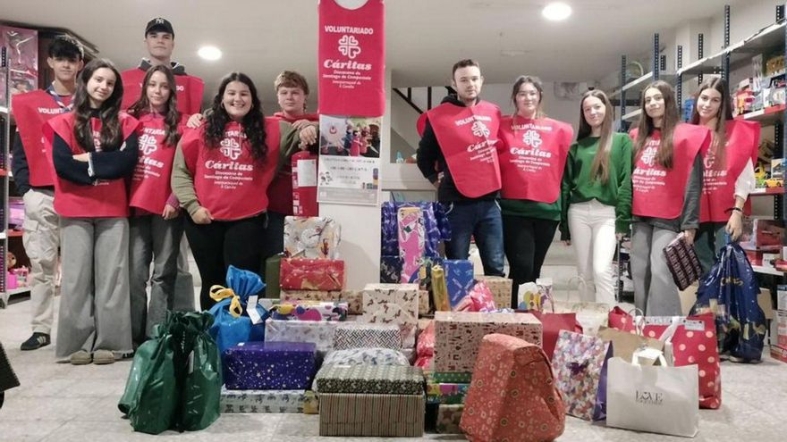 Cáritas entrega juguetes a 835 niños