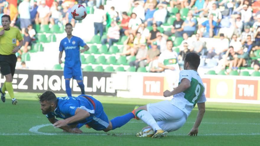 Imagen del partido Elche-Ontinyent jugado en el Martínez Valero