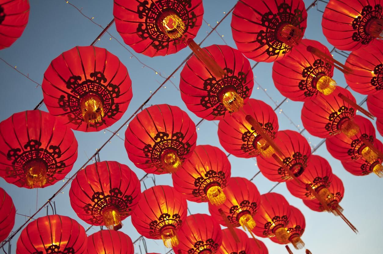 Luces chinas rojas