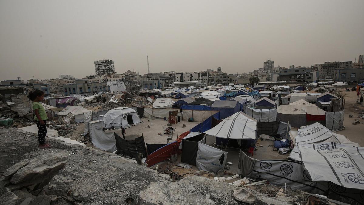 Campamento de desplazados en la ciuda de Gaza