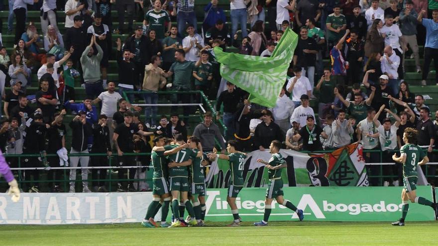 El Cacereño se aferra a la victoria ante el Athletic B con un gol tempranero y mucha resistencia