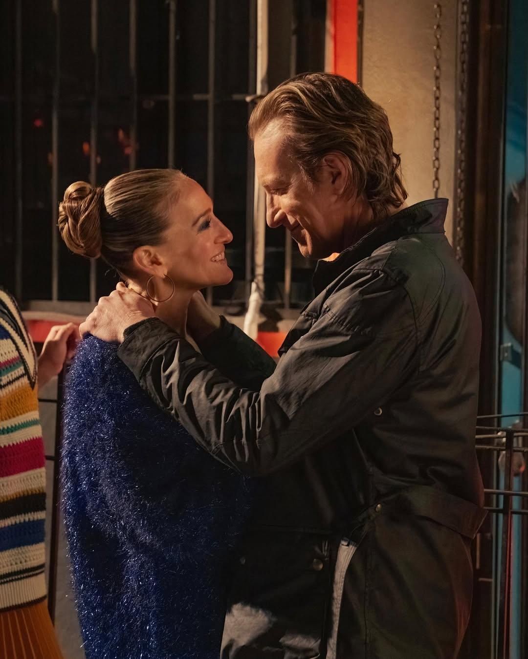 Carrie y Aidan en un capítulo de 'And Just Like That'