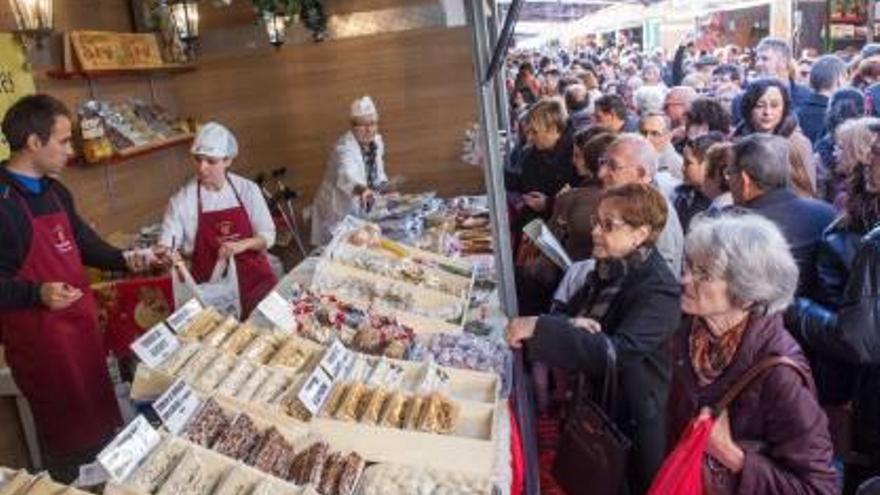 La Feria de Navidad de Xixona refuerza su oferta lúdica y gastronómica y amplía los accesos peatonales y el parking