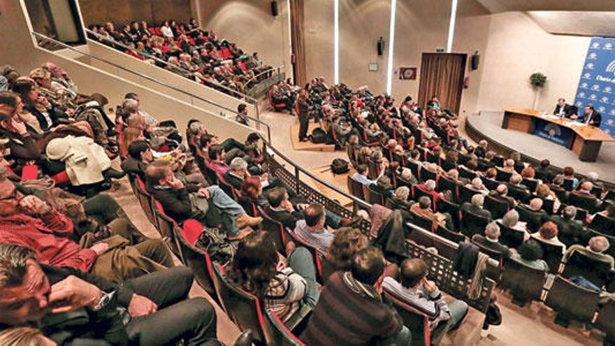 Conferencia: Ciclo &quot;Sapere Aude. La filosofía y la realitat&quot;