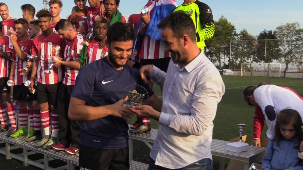 El Montesinos celebra el ascenso por todo lo alto