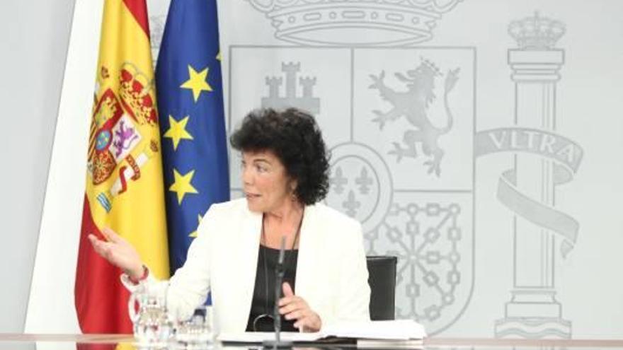 La portaveu del Govern, Isabel Celaá, després del Consell de Ministres.