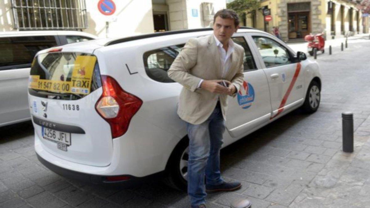 Taxis de Madrid se suman a la huelga e insultan a Albert Rivera