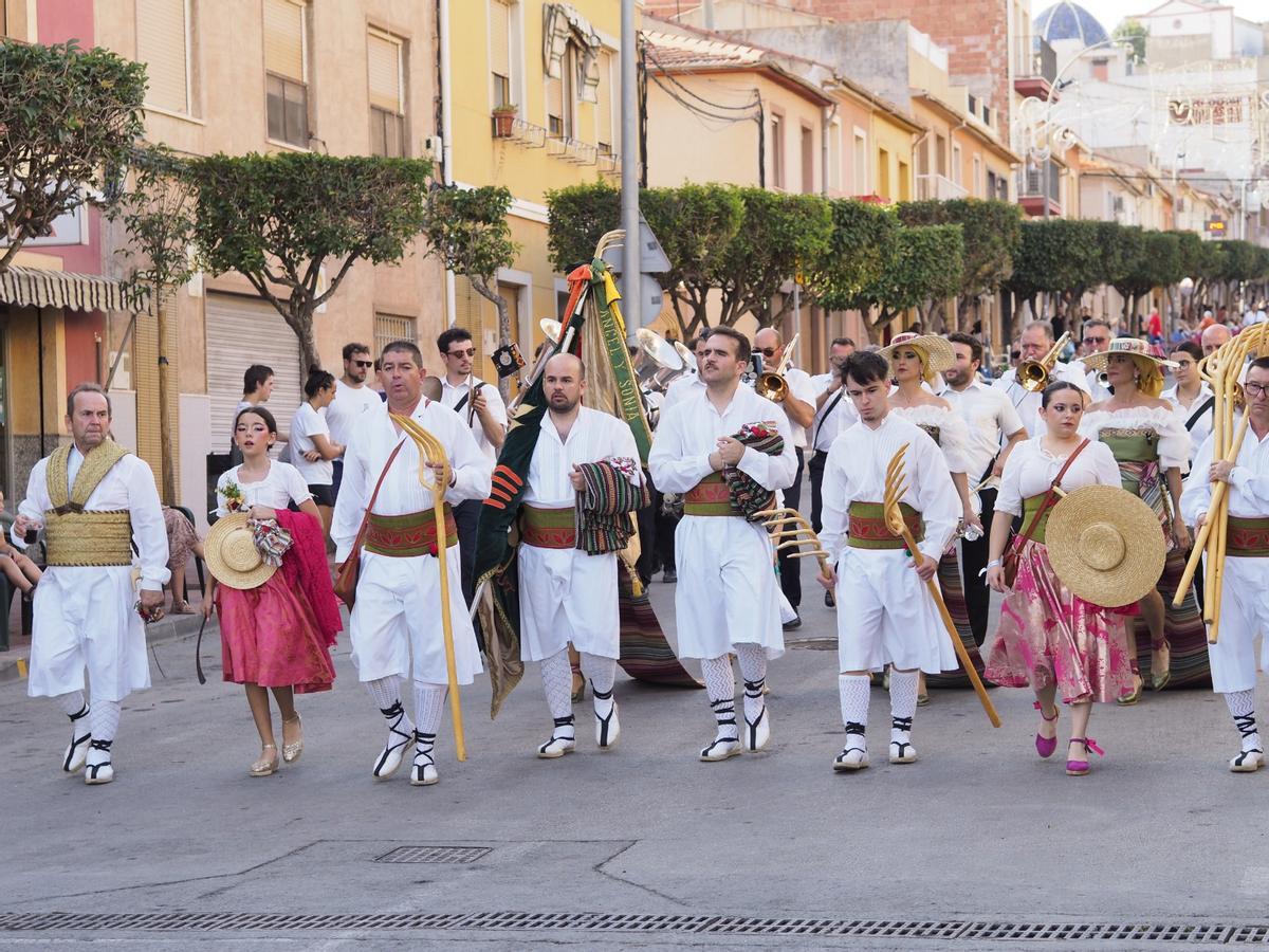 Las mejores imágenes de la Entrada Cristiana y la Embajada de los Moros y Cristianos de Agost