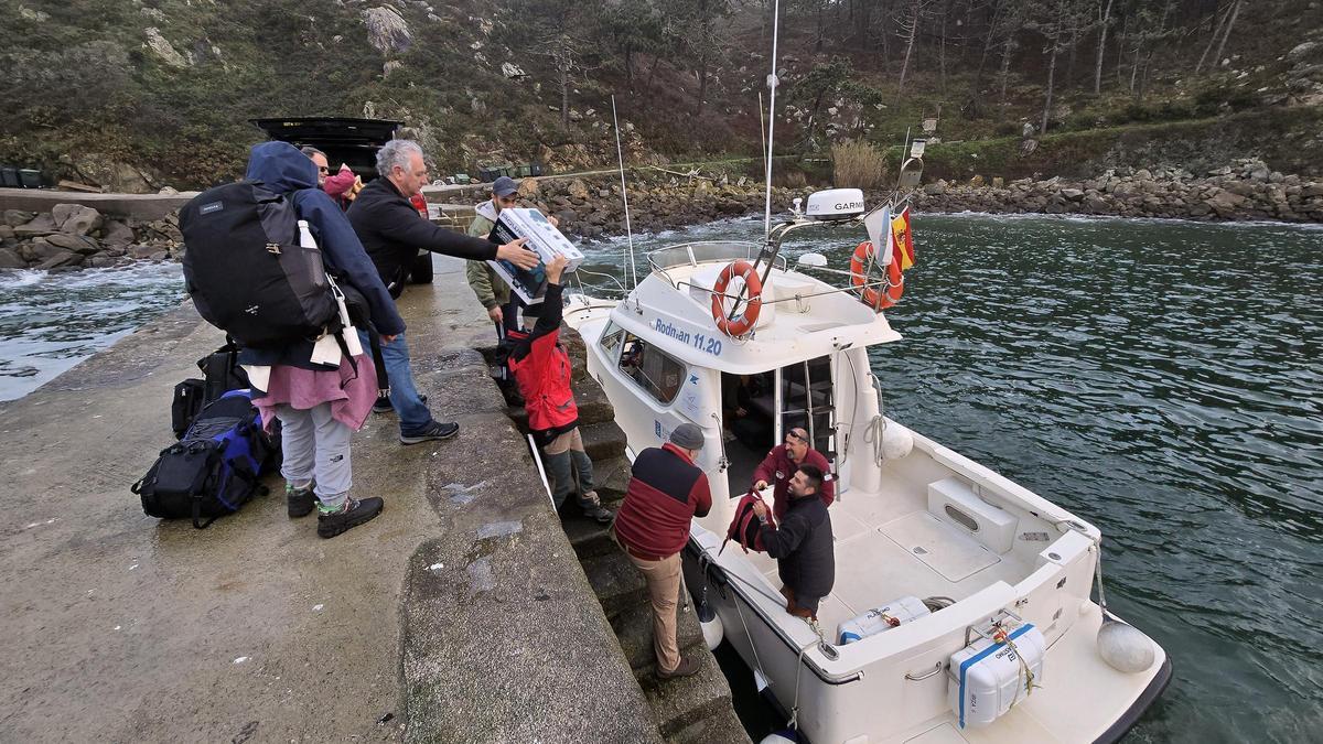 Viajamos a las Cíes para descubrir quien  cuida de este paraíso en invierno