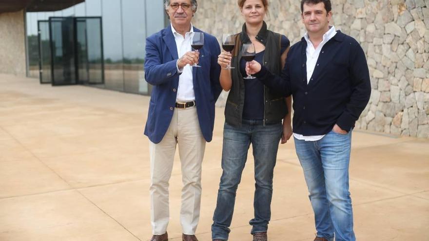 Juan Nadal, Marie Barbé y Juan Luis Pérez de Eulate.