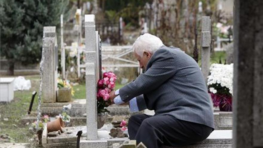 El Cementerio de Torrero acoge un taller de escritura para plasmar los miedos