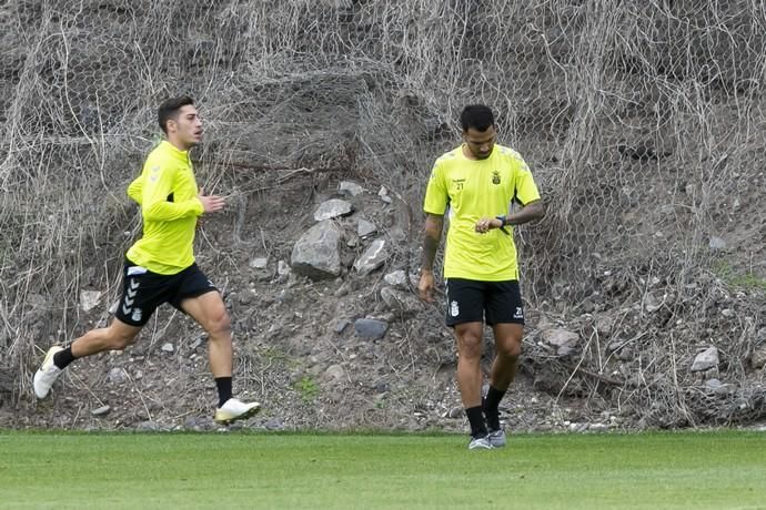 04.12.19. Las Palmas de Gran Canaria. Entrenamiento de la UD Las Palmas en Barranco Seco. Foto: Quique Curbelo  | 04/12/2019 | Fotógrafo: Quique Curbelo