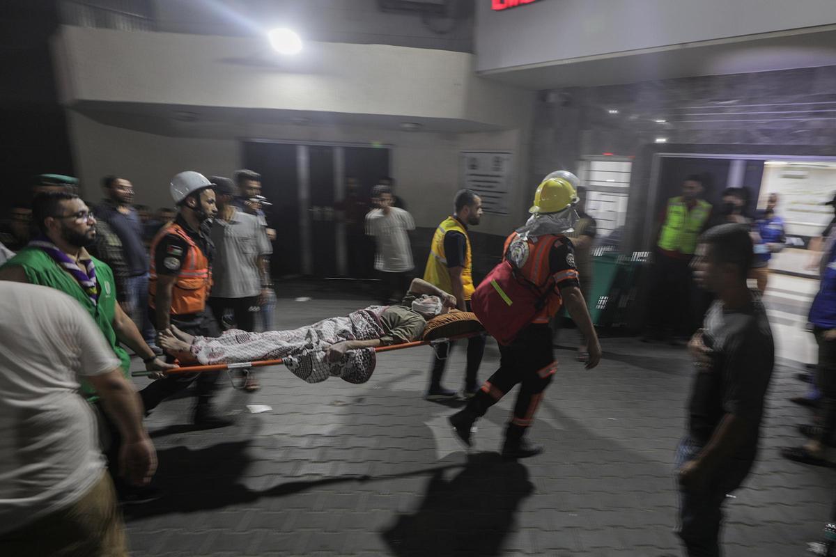 Drama en el hospital Al-Shefa de Gaza: se acumulan los cadáveres de palestinos