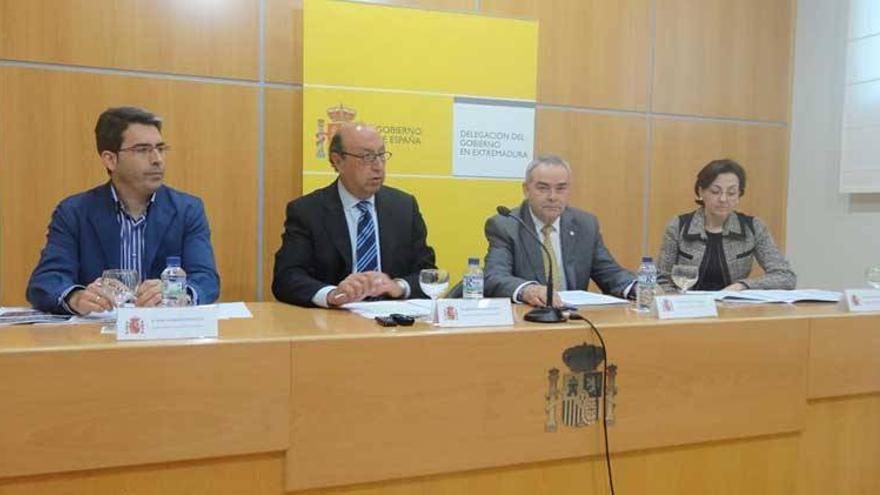 El servicio telefónico de protección a víctimas de maltrato en Extremadura, con 167 usuarias, se moderniza