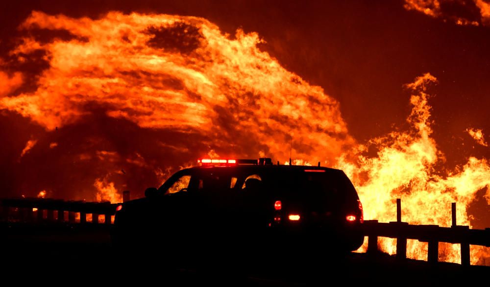 Uno de los incendios que han afectado a California en los últimos días.