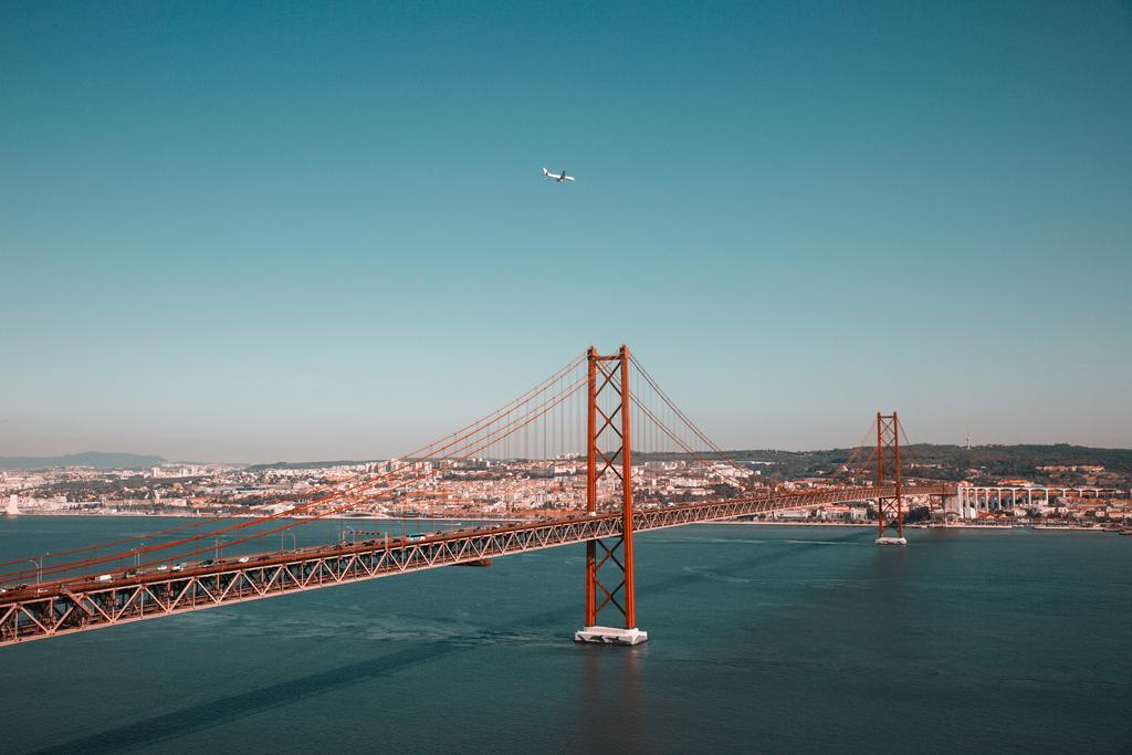 El impresionante puente que une las dos orillas del Tajo