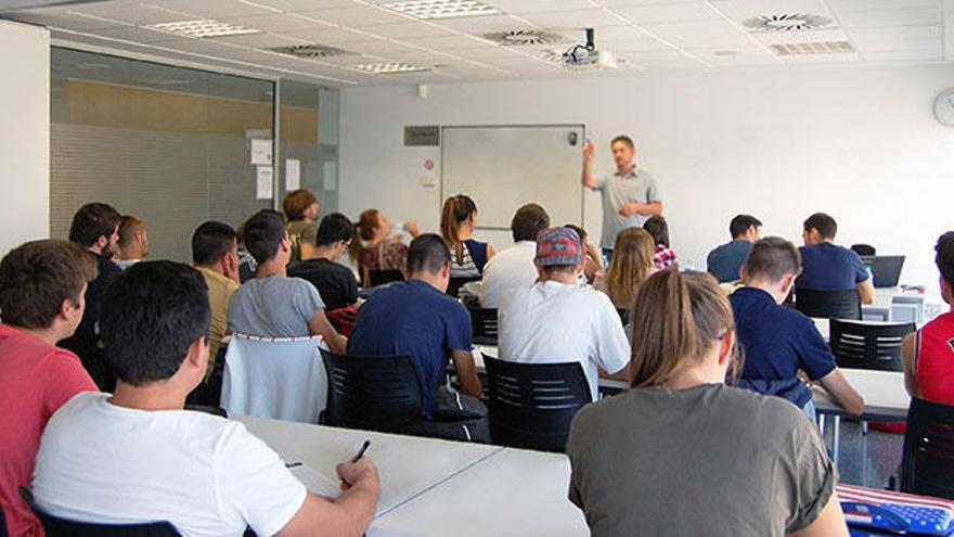 Si te has quedado sin plaza para el curso que viene, apuesta por estos cursos de FP en Alicante