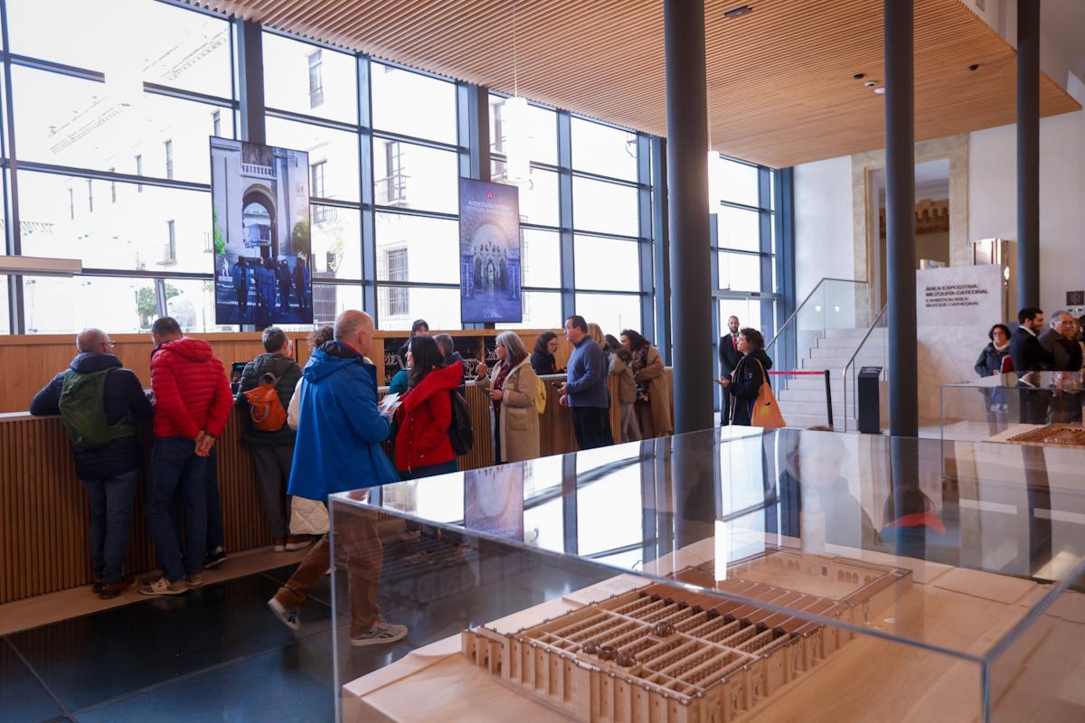 Inauguración oficial del centro de visitantes de la Mezquita