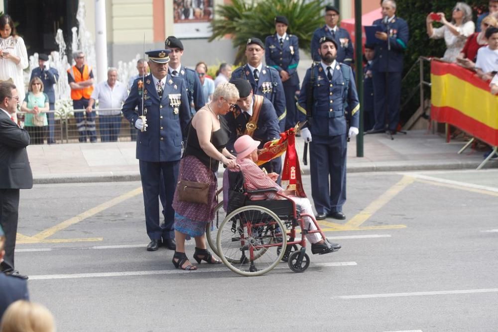 Los murcianos se vuelcan con la bandera