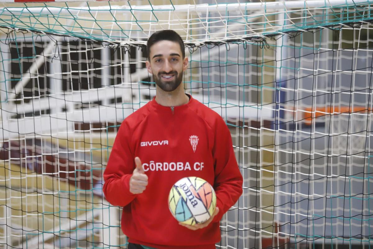 Josema, nuevo jugador del Córdoba Futsal, hoy en el Palacio de Deportes Vista Alegre.