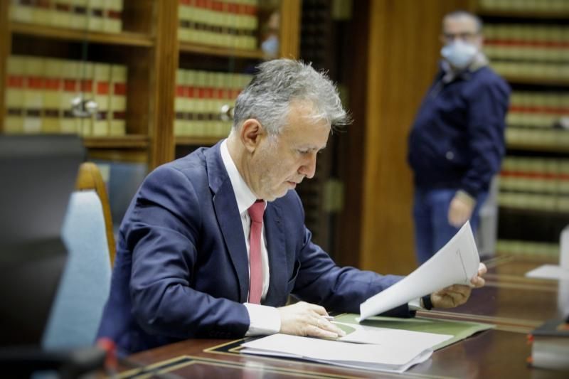 Reunión de Victor Torres presidente del gobierno de Canarias con el grupo PSOE  | 14/05/2020 | Fotógrafo: Delia Padrón