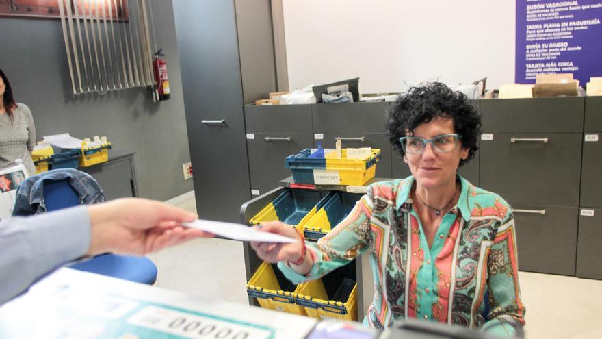 Las oficinas de Correos abrieron el domingo.