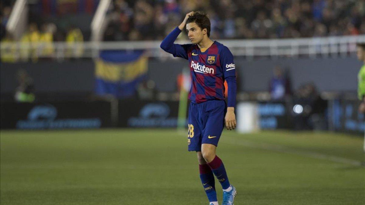 Riqui Puig es baja para el partido ante el Valencia