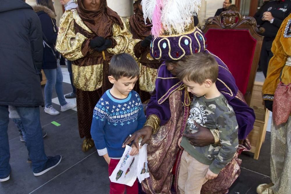 Los Reyes Magos desembarcan en Cartagena