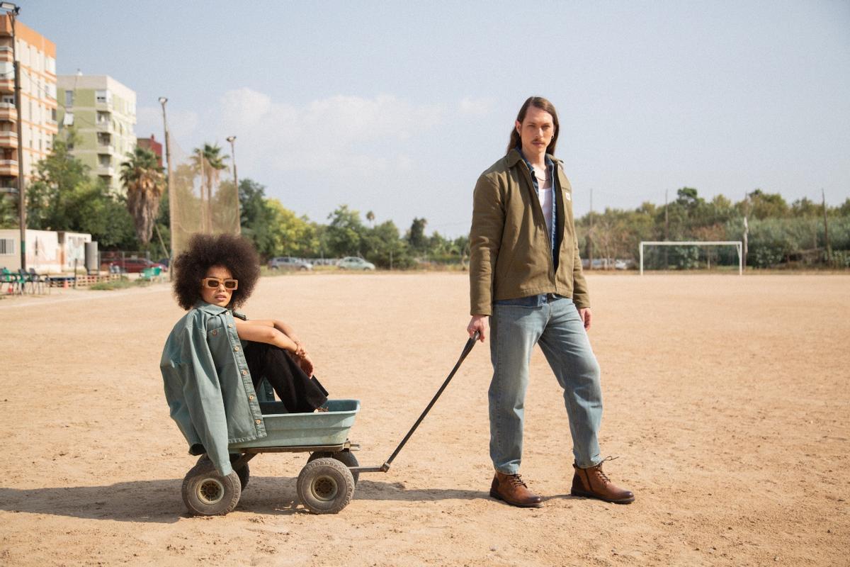 Los diseños de Capitán Denim funden lo clásico con el 'streetwear' más casual.