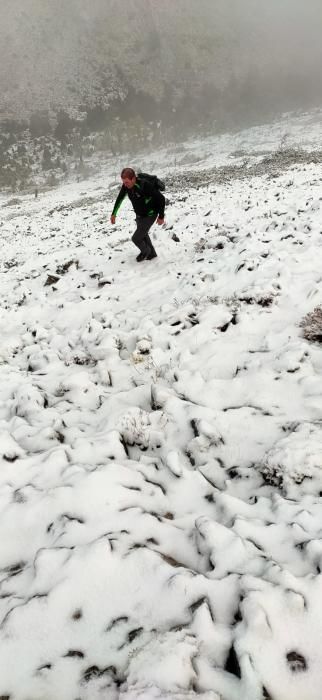 Primera nevada de la temporada en el Torrecilla.