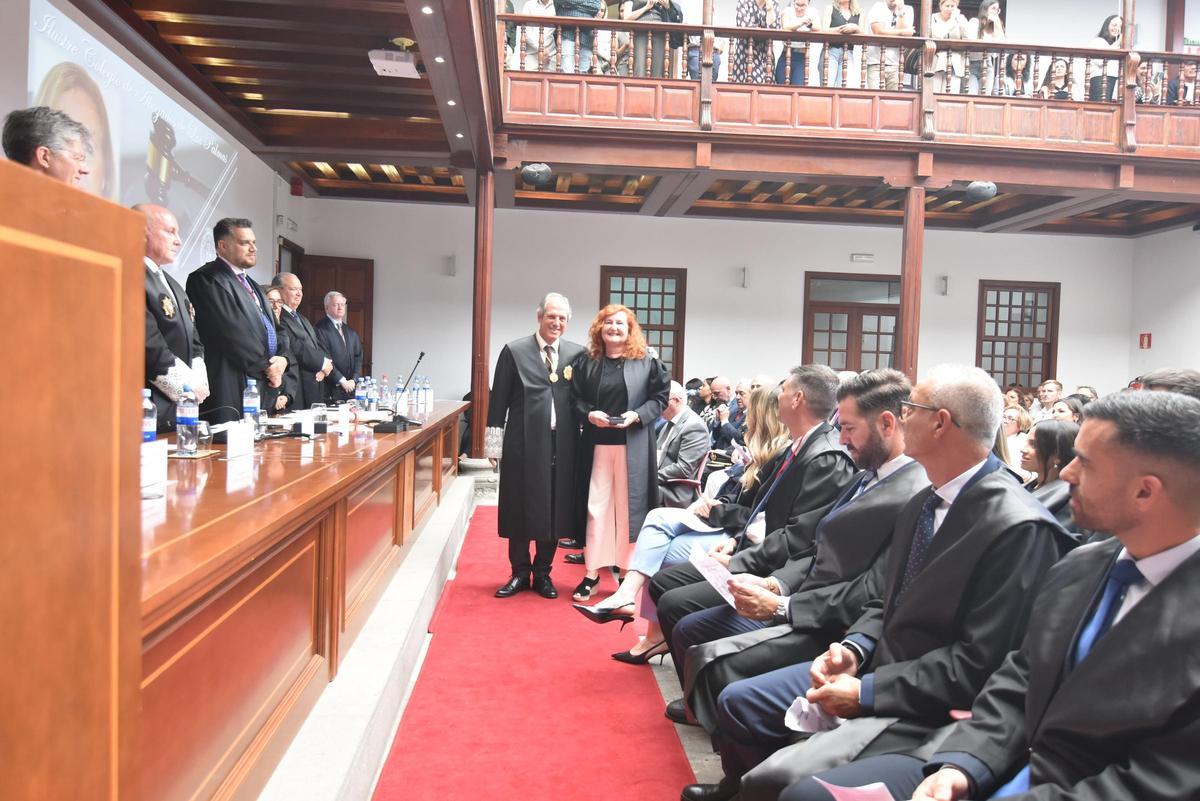 El Ilustre Colegio de Abogados de Las Palmas celebra la jura de nuevos letrados y homenajea a sus colegiados con 25 y 50 años de trayectoria