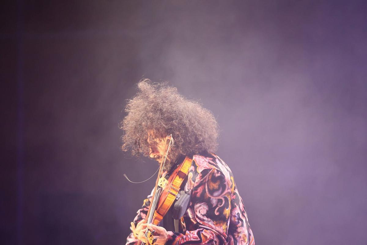 Ara Malikian hace vibrar al público de Oviedo con "Intruso"