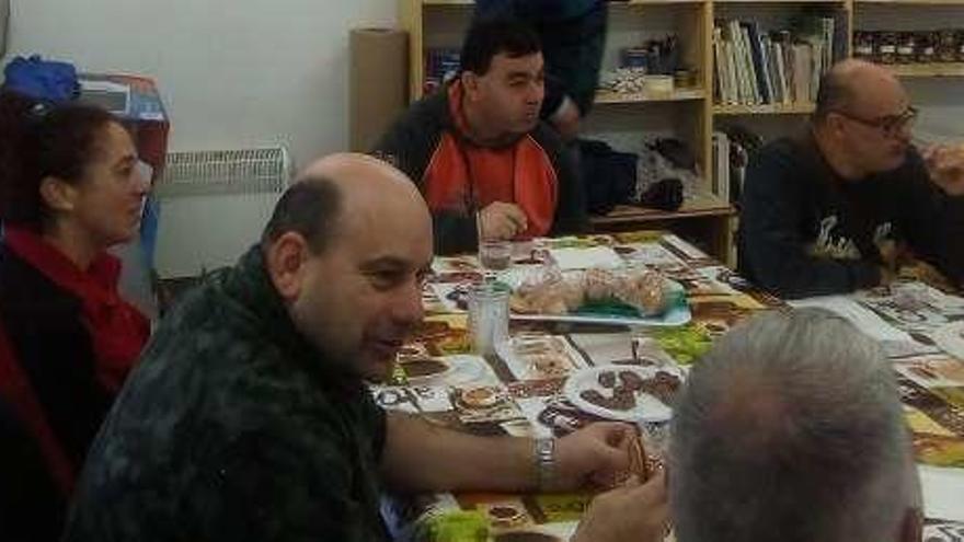 Asistentes al acto en la sede de La Unión, en La Plata.