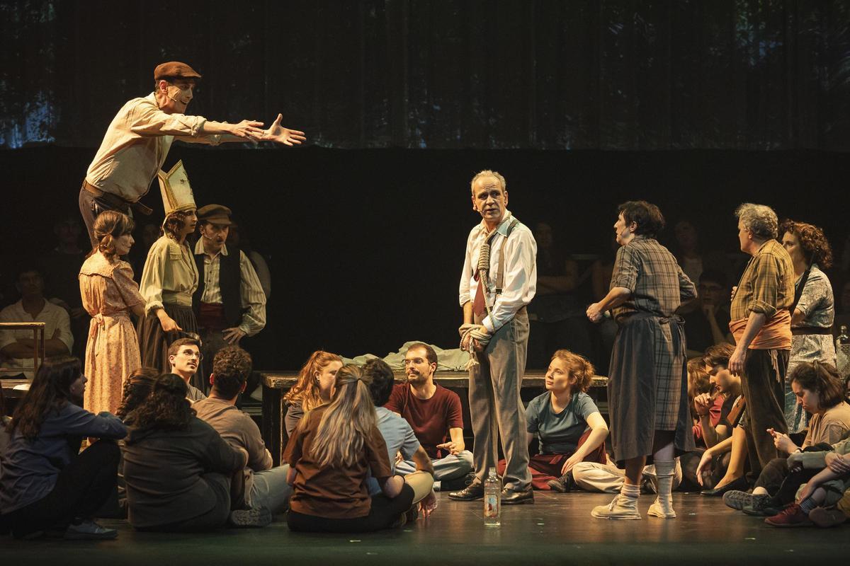 Instante del montaje '1936' en el Teatro Cuyás