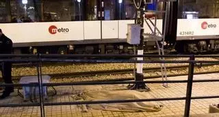 Fallece después de ser arrollado por el metro en Burjassot