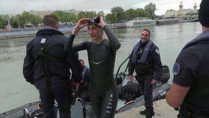 Emoción indescriptible, dice ministra francesa tras nadar en el Sena a medida que se acercan los Juegos Olímpicos