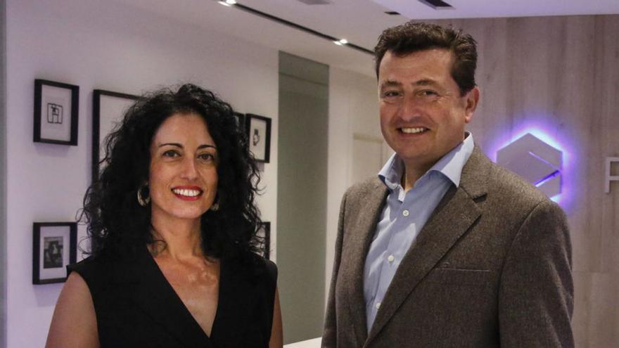 Esther Blanco y Andrés Calvo, psicólogos. | LNE