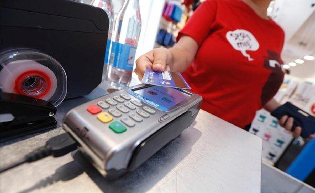 El aviso del Banco de España por las tarjetas de crédito pone en alerta a media población
