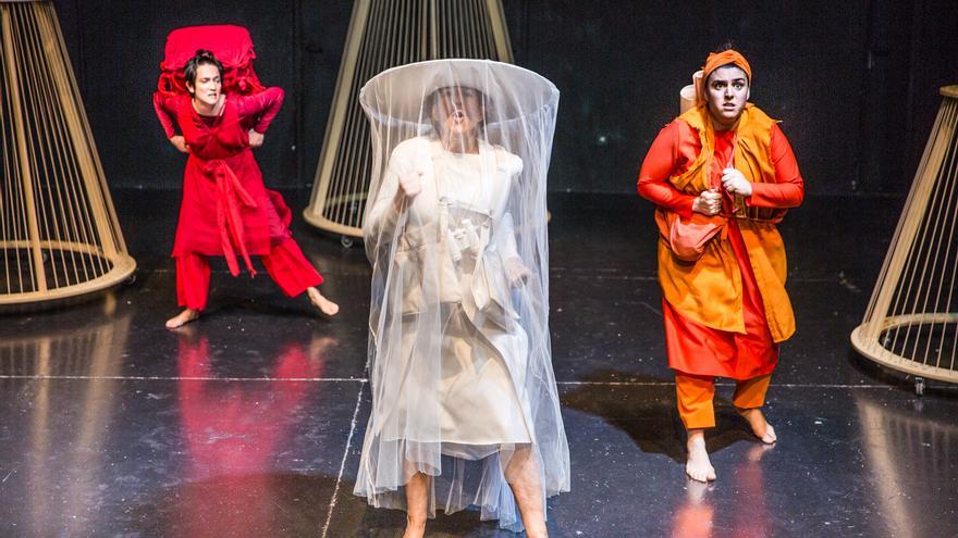 «La excepción y la regla» Información