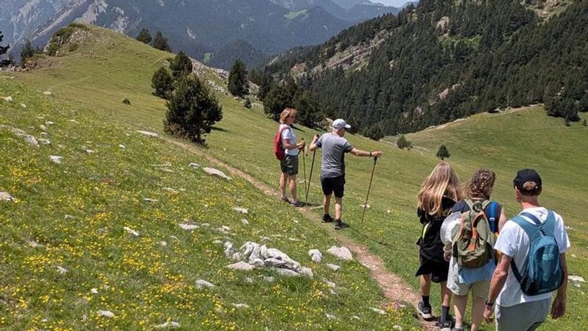 Un grup de visitants al Parc Natural del Cadí Moixeró