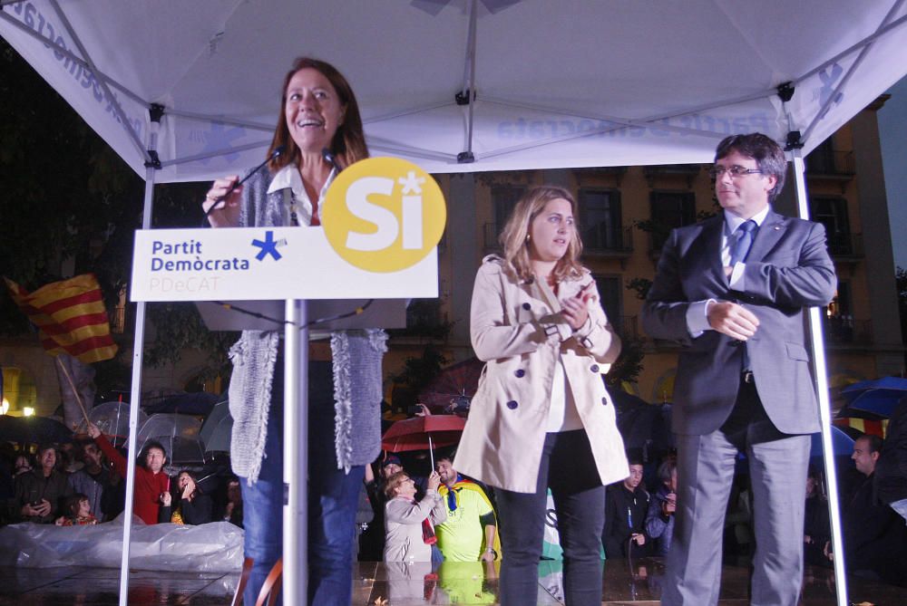 Puigdemont omple la plaça de la Independència de Girona