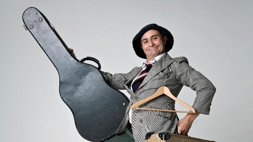 Pepe Viyuela lleva su humor gestual y el universo del clown a la Feria del Libro de La Laguna