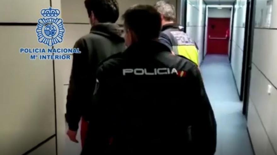 La Policía Nacional detiene al supuesto agresor de un joven en La Minilla