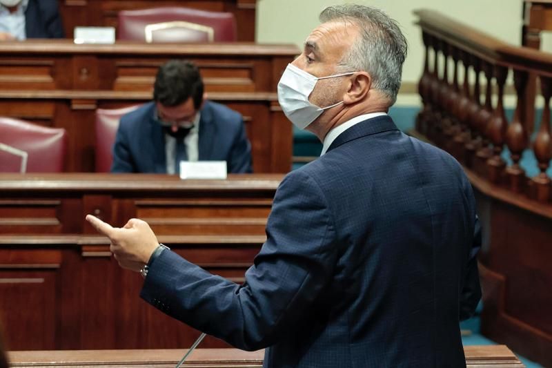 Pleno del Parlamento de Canarias